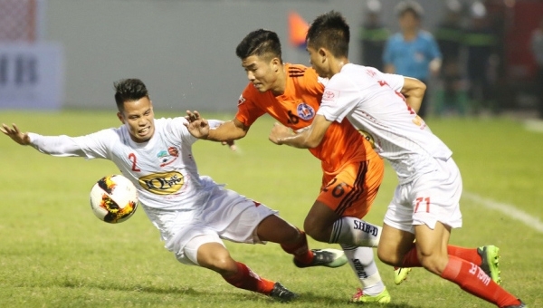 Đội hình U23 xuất sắc nhất V-League: Bất ngờ lớn 1 ngoại binh