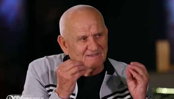 HLV Petrovic: 'Một cầu thủ của Thanh Hóa không thể thi đấu lâu dài ở VN'