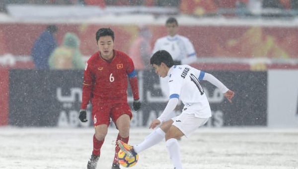 BLV Fox Sports thốt lên: 'Việt Nam chiến đấu quá dũng cảm'