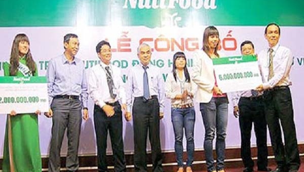 Chính thức công bố tên giải 'lạ' và lịch thi đấu V-League 2018