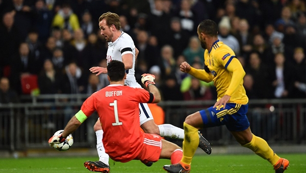 Ba phút định mệnh phá hỏng giấc mơ của Tottenham