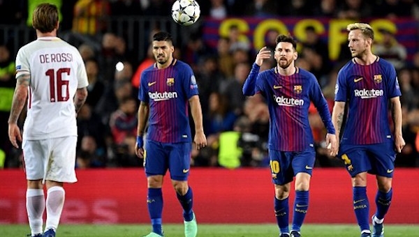 Roma 2 lần phản lưới nhà, Barca đặt một chân vào bán kết C1