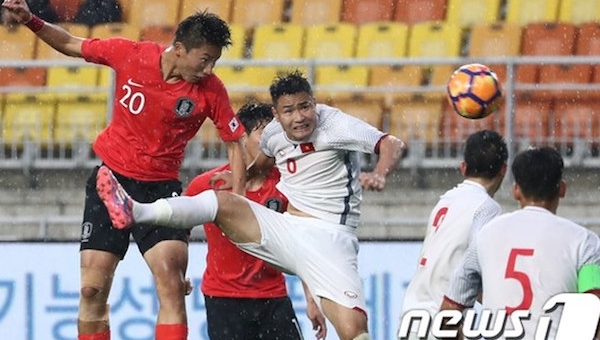 ĐNÁ xì xào tán chuyện VN đá ngang ngửa Hàn Quốc: Sớm muộn họ cũng xưng vương!