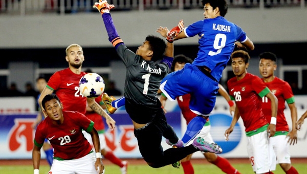 U23 Thái Lan thắng sát nút U23 Indonesia