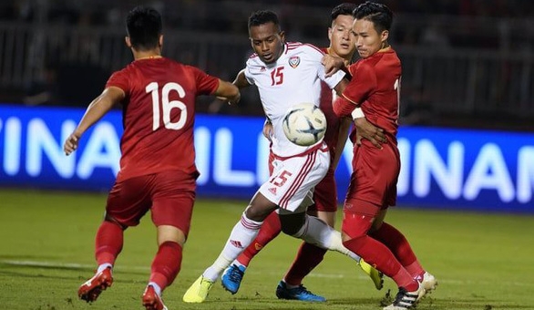 U22 Việt Nam đổi một loạt số áo, làm loạn đối thủ UAE