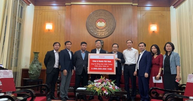 Honda Việt Nam hỗ trợ người dân các tỉnh miền Trung vượt qua khó khăn do mưa lũ gây ra