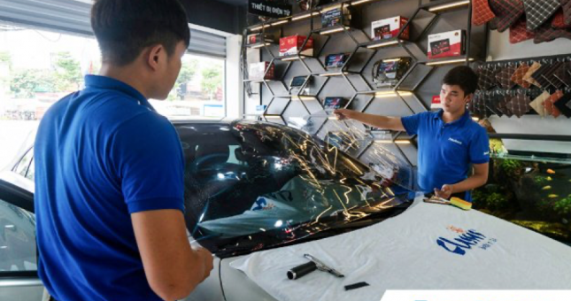 Vì sao nên dán phim cách nhiệt ô tô sau khi mua xe theo Panda Auto?