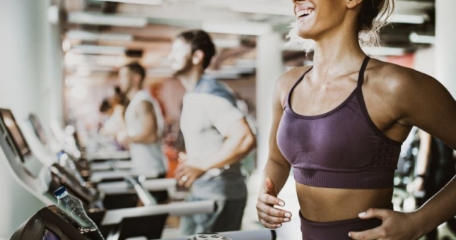 Muốn tăng cơ bắp, bạn phải giảm cân trước?