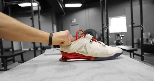 Bạn có thực sự cần giày riêng để cử tạ không?