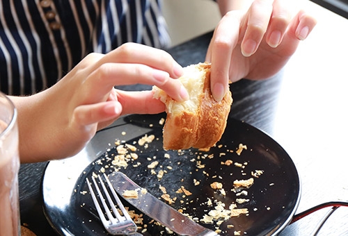 3 đồ ăn không nên có sau 10 giờ sáng để giảm cân