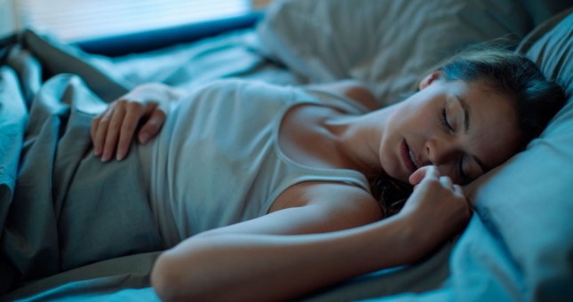 7 lý do tại sao bạn nên ngủ nghiêng 'bên trái'?