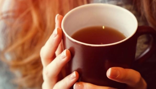 4 đồ uống dễ kiếm uống trước khi ngủ để hết đầy bụng