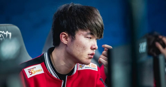 LMHT: Faker không còn là con 'quái vật' đường giữa 