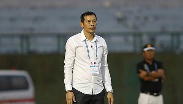 Lãnh đạo SLNA không cho HLV Đức Thắng từ chức