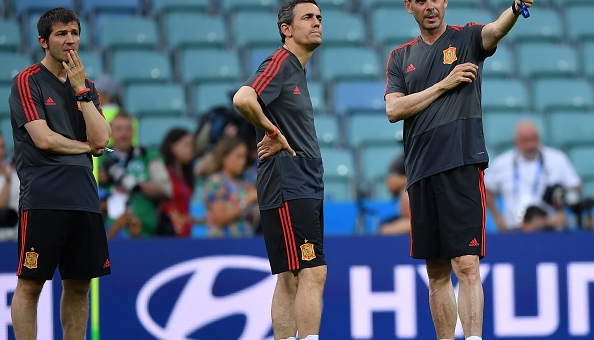 Fernando Hierro loay hoay chọn đội hình đấu Bồ Đào Nha