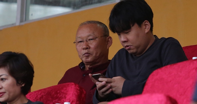 HLV Bình Dương tiến cử 'hàng nóng' cho thầy Park Hang-seo