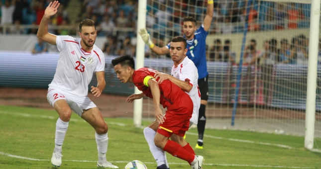 U23 Palestine thua vì...khí hậu và đồ ăn Việt Nam?