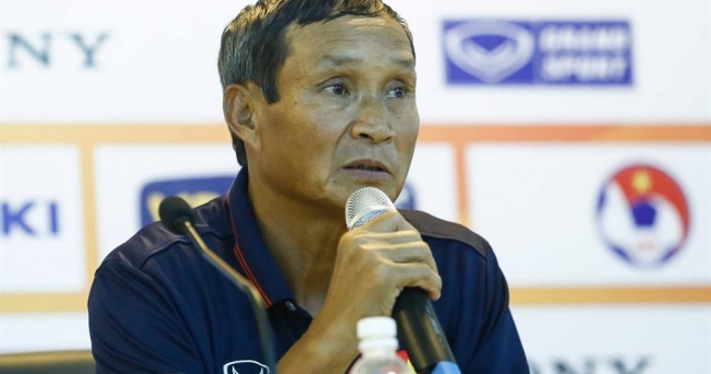 HLV Mai Đức Chung nói gì khi Việt Nam tiễn Thái Lan về nước?