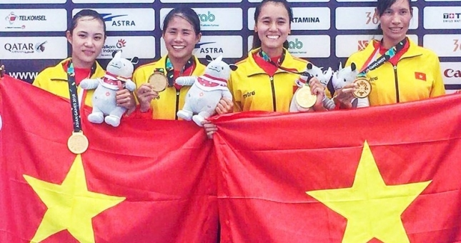 Bốn cô gái ĐT Rowing được thưởng cực khủng cho tấm HCV 