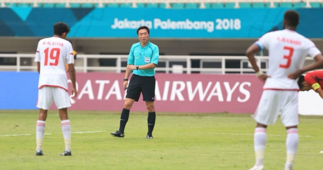 Trọng tài Hàn Quốc bị chính cư dân mạng nước mình chỉ trích kịch liệt