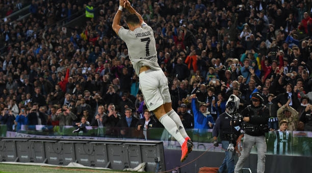 Ronaldo tỏa sáng giúp Juventus nối dài mạch thắng