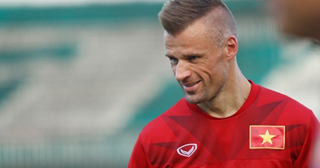 Cựu HLV thể lực đội tuyển Việt Nam chính thức sang Iran làm việc