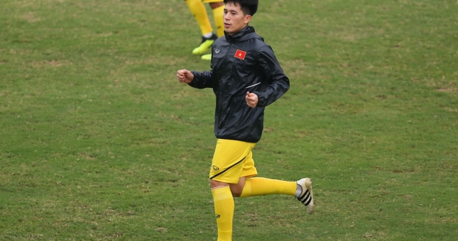 Thầy Park 'mất tích', U23 Việt Nam vẫn vui vẻ tập 'chay'