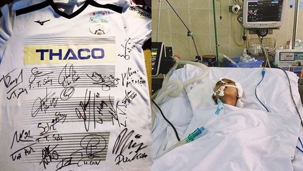 Cầu thủ HAGL bán áo đấu để cứu em bé mắc bệnh hiểm nghèo