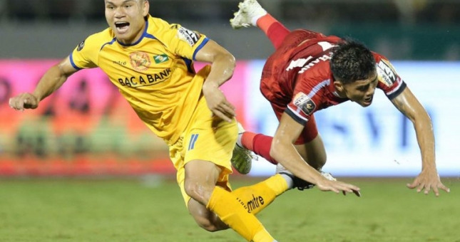 Học trò HLV Chung Hae-seong nhận án phạt nặng sau hành vi đá xấu Xuân Mạnh