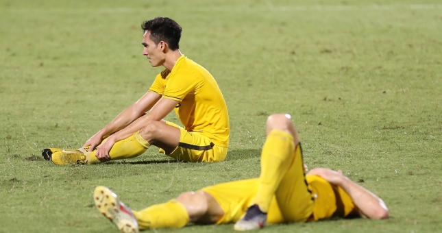 Đã có một đội tuyển 'Philippines thu nhỏ' thổn thức trên sân Hàng Đẫy