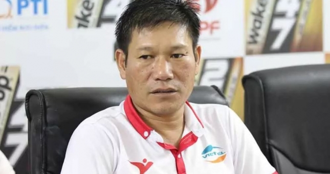 HLV Viettel: 'Chúng tôi chấp nhận thua Nam Định để tiến lên'