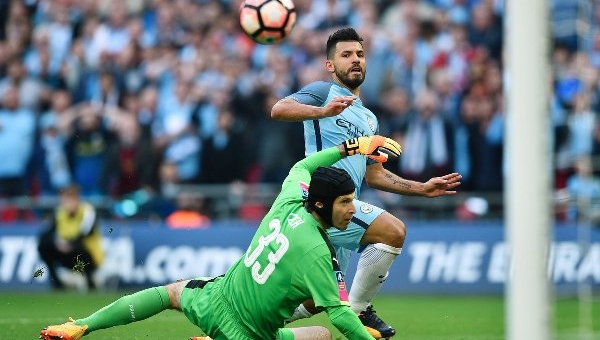 Aguero mở tỷ số cho Man City sau pha phản công thần tốc