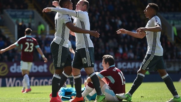 VIDEO: Martial mở tỷ số cho MU sau pha phản công ấn tượng