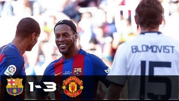 Highlights: Huyền thoại Barca 1-3 Huyền thoại MU