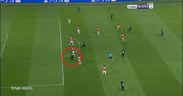 VIDEO: Bàn mở tỷ số gây tranh cãi của Real Madrid