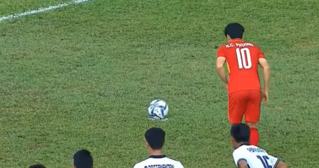 VIDEO: Công Phượng hỏng pen đáng tiếc vs U22 Thái Lan