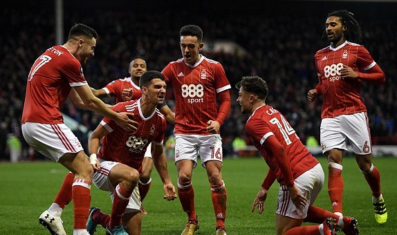 Highlights: Nottingham Forest 4-2 Arsenal