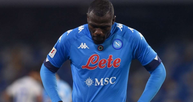 Mục tiêu của MU và Liverpool dương tính với COVID