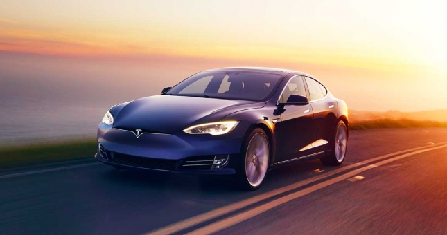 Xe tự lái hoàn toàn của Tesla dự kiến 'trình làng' cuối năm 2020