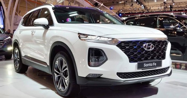 Top SUV tháng 6: Hyundai SantaFe, Toyota Fortuner cạnh tranh khốc liệt