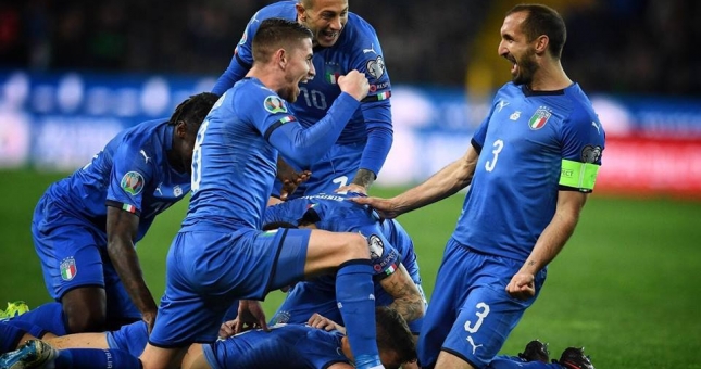 Italia giai đoạn tái thiết: Bay trên những đôi cánh chim non