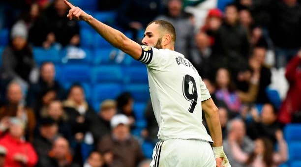 Benzema tỏa sáng, Real chiến thắng nhọc nhằn 