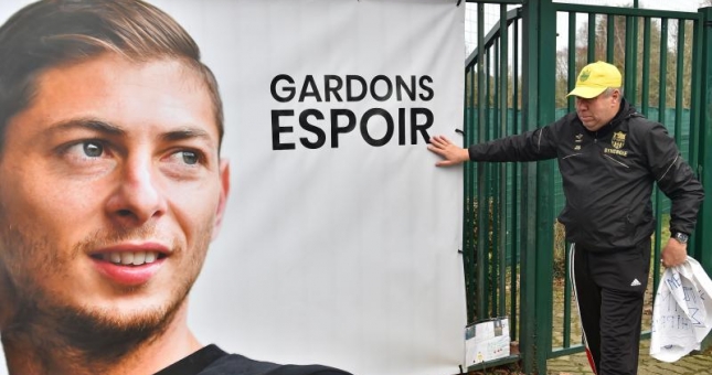 Cha của Sala qua đời 3 tháng sau ngày con trai gặp nạn