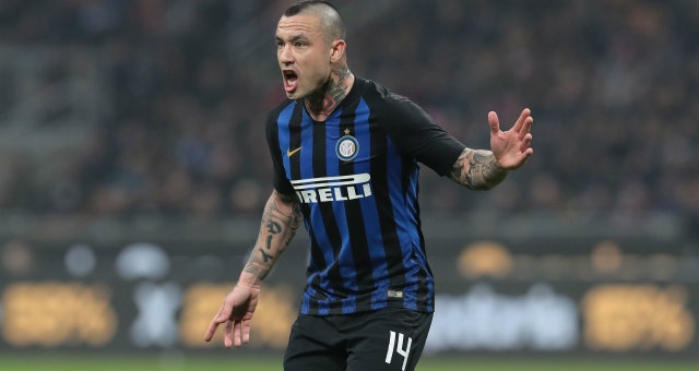 VIDEO: Nainggolan nã tên lửa vào lưới Juventus 