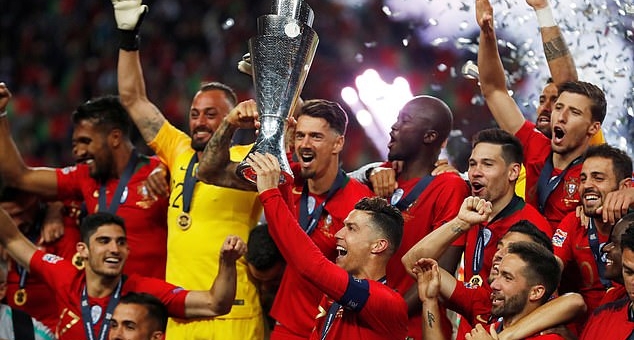 ĐHTB Nations League: Song tấu Ronaldo-Depay