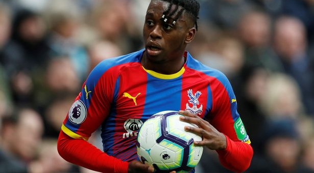 Nổi loạn tại Palace, Wan Bissaka 'sống chết' đòi đến MU