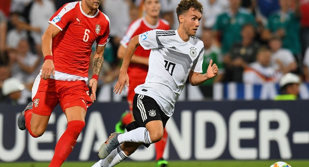 Chia điểm tại Friuli, Đức xây chắc ngôi đầu bảng