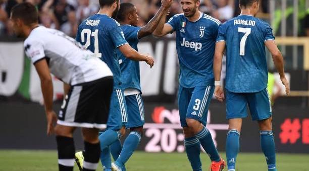 Juventus giành 3 điểm nhọc nhằn trong ngày Ronaldo im tiếng 