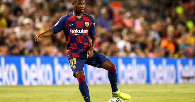 Barca ra mắt ngôi sao trẻ nhất lịch sử kể từ năm... 1941