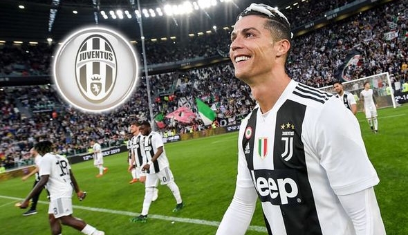 Ronaldo lại khiến NHM trầm trồ bởi hành động nhỏ thường ngày